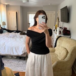 Off-shoulder bodysuit never worn